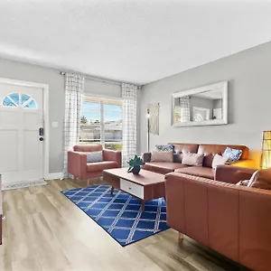  Villa Relaxing Pool For Family Getaway Close To Zoo, Busch Gardens, Restaurants And Shopping!